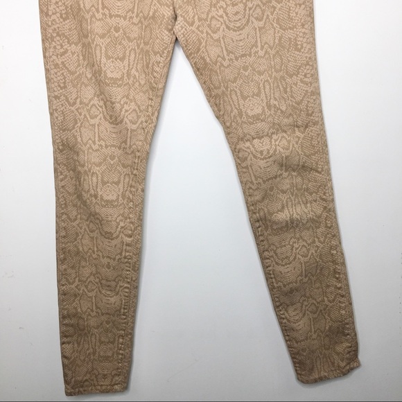 BDG Urban Outfitters High Rise Cigarette Ankle Snakeskin Jeans - Picture 11 of 12